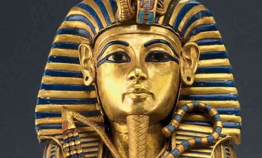 Faraonul Tutankhamon suferea de o malformaţie a picioarelor